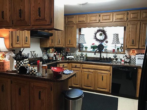 5th image of 2312 Beech Ln