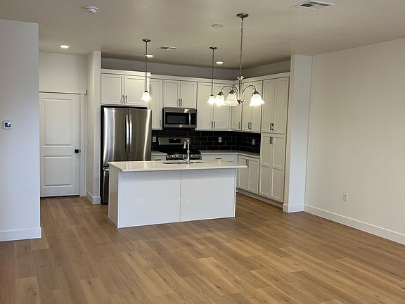 5th image of 5555 S Carnelian Pkwy