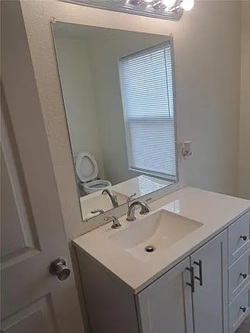 2424-26 Independence St — Photo 14