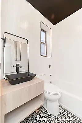 Rented by Living New York | media 13