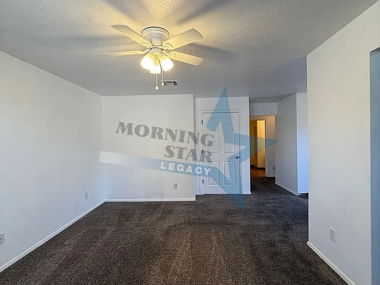 Spacious 2 bedroom floor plans! — Photo 3