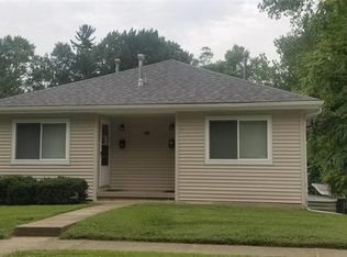 613 N 2nd St, Edwardsville, IL