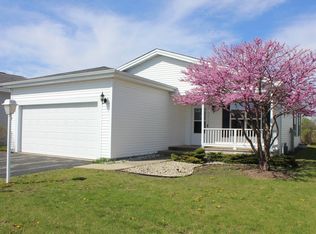 256 Rodeo Dr, Grayslake, IL 60030