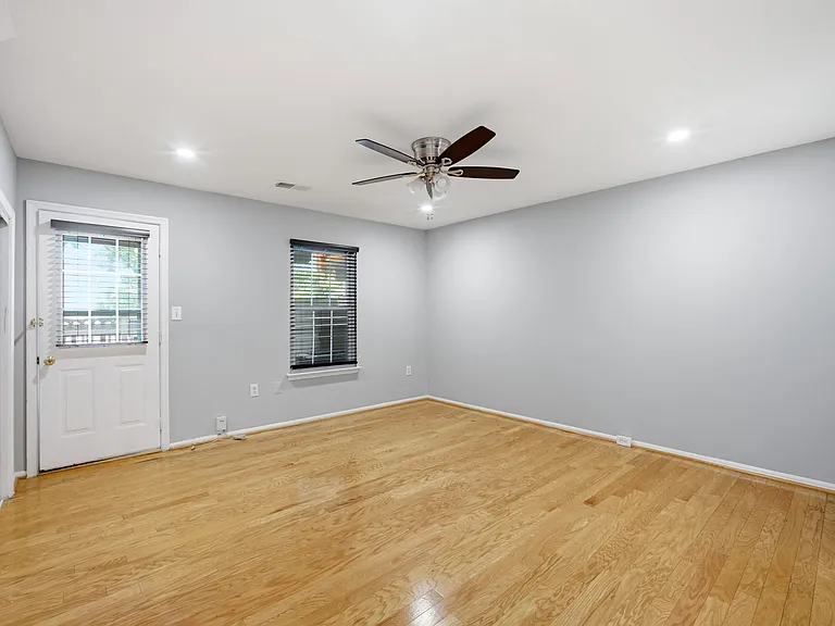 Ground Floor Master Bedroom