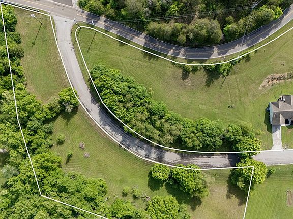 2nd image of 1920 Hidden Springs Rd