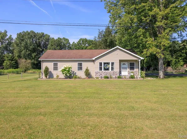 9188 Marsh Rd, Clay, MI 48001