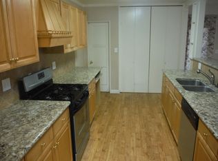 2041 Ostrom Ave, Long Beach, CA 90815