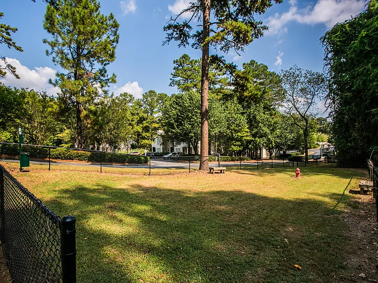 Belmont Crossing Apartment Homes — Photo 54