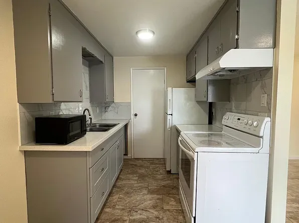 7428 S Puget Sound Ave APT A, Tacoma, WA 98409