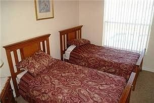 5. Twin Bedroom 2