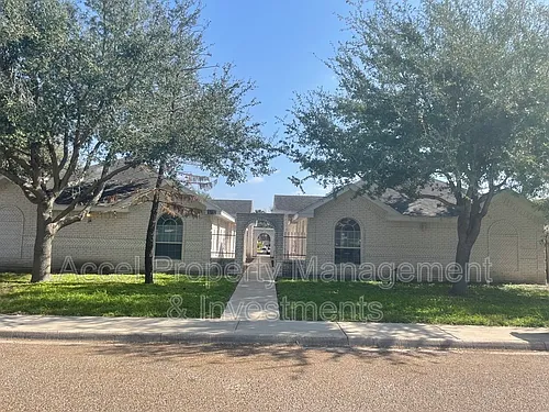 1712 Phoenix St #3 Photo 1