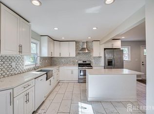 6 Milliken Rd, Sayreville, NJ 08872