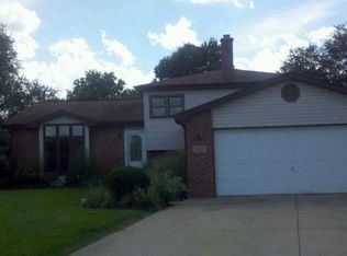 2531 Waterford Dr, Crest Hill, IL 60403