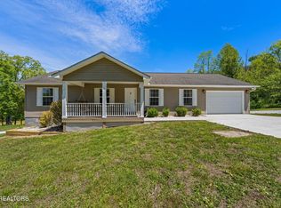 347 Flat Hollow Rd, Speedwell, TN 37870