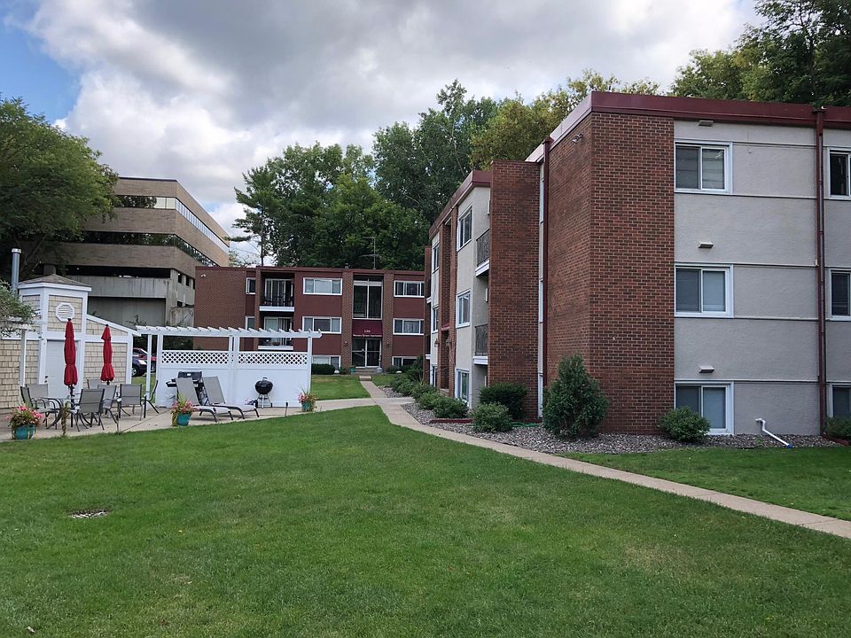 2nd image of 100 Circle A Dr S APT 311