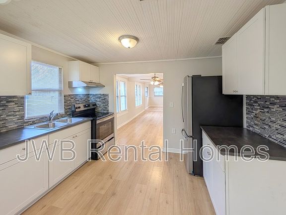 3rd image of 2151 Meharry Ave