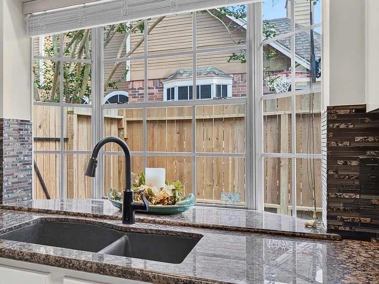 4415 Echo Falls Dr — Photo 16