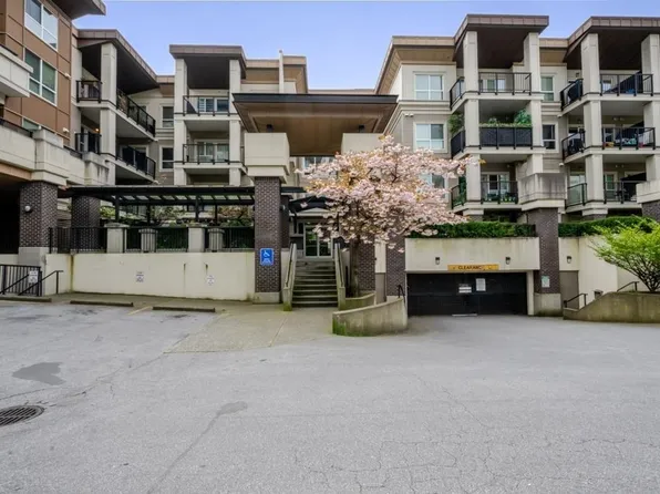 9655 King George Blvd #104, Surrey, BC V3T 0C7