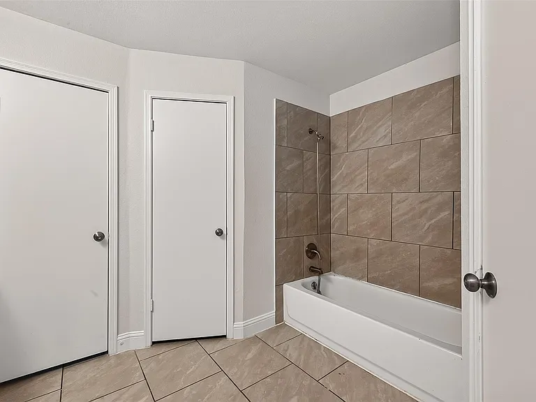 509 Southern Oaks Dr — Photo 20
