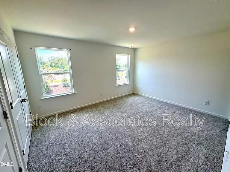 2040 Oakdale Dr — Photo 10