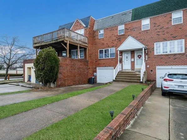 9902 Lorry Pl, Philadelphia, PA 19114