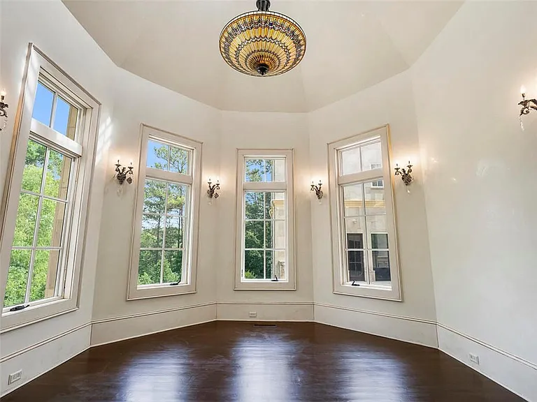 6420 Riverside Dr NW — Photo 21