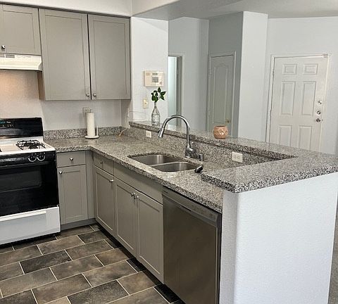 3rd image of 9901 Trailwood Dr APT 1125