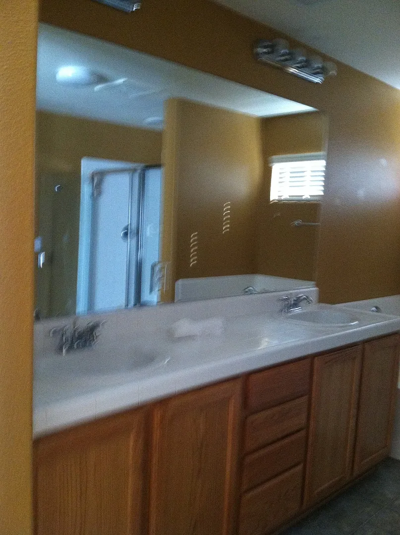 Beautiful two story home in the desirable Shannon Ranch Community. — Photo 3