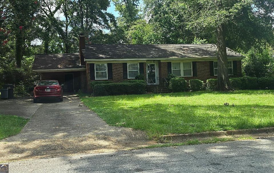 1st image of 205 Wildwood Cir