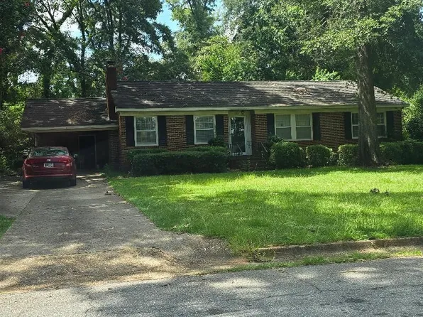 205 Wildwood Cir, Americus, GA 31709