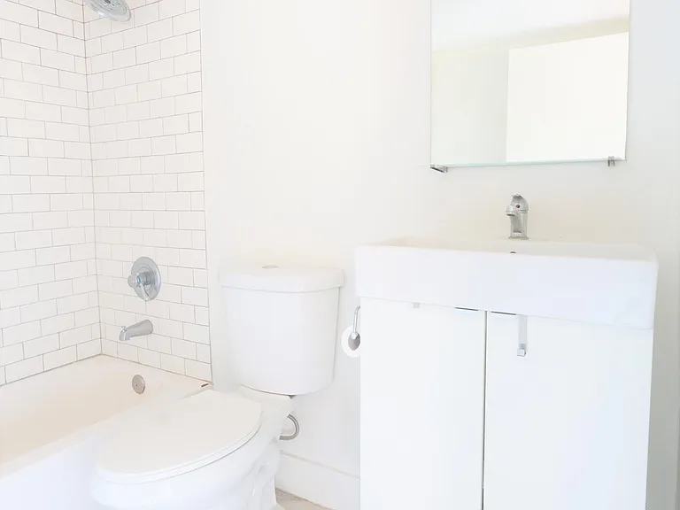 6208 Arroyo Glen St #6 — Photo 9