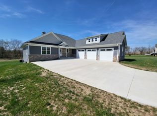 4503 White Tail Ln, Johnsburg, IL 60051