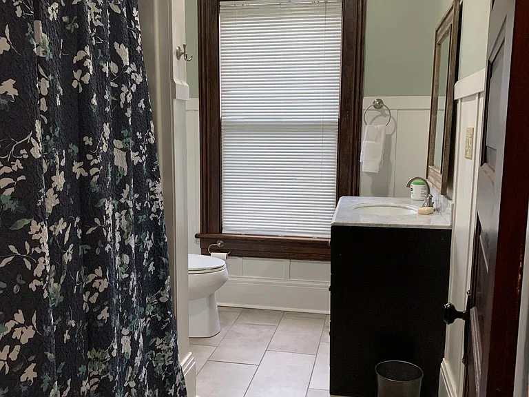 910 Paxton St — Photo 15