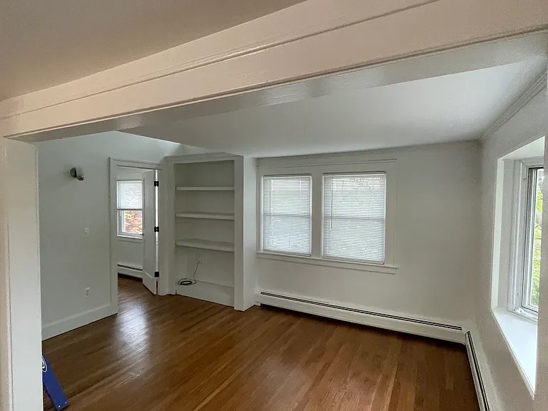 3 Grandview Ave #2 — Photo 4