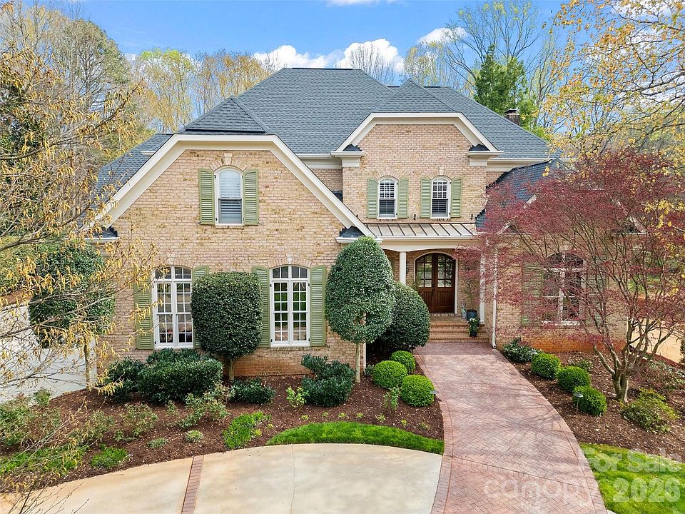 1st image of 2095 Kings Manor Dr
