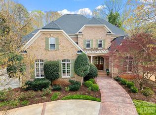 2095 Kings Manor Dr, Matthews, NC