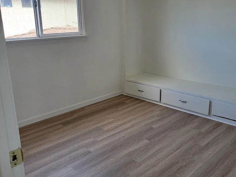 25707 President Ave #25707 — Photo 3