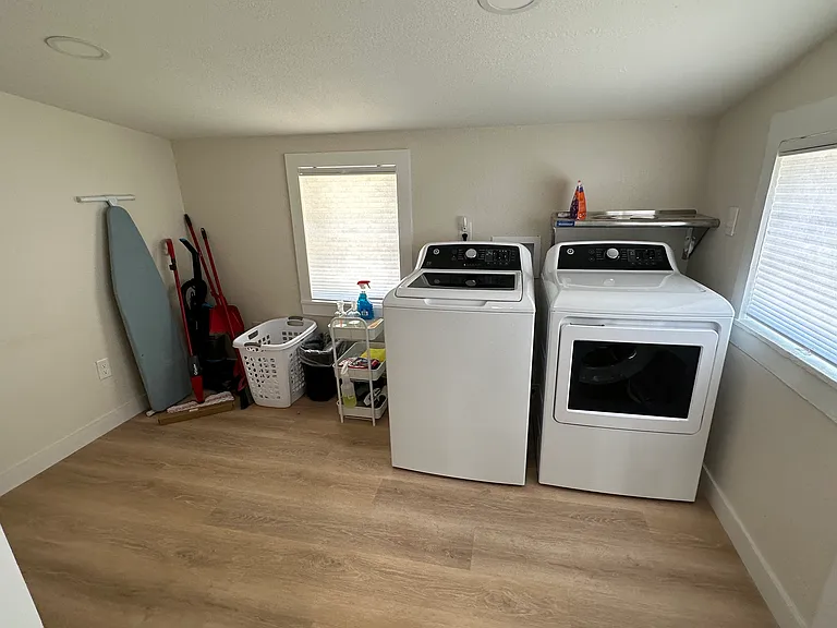 831 Oak Ave — Photo 11