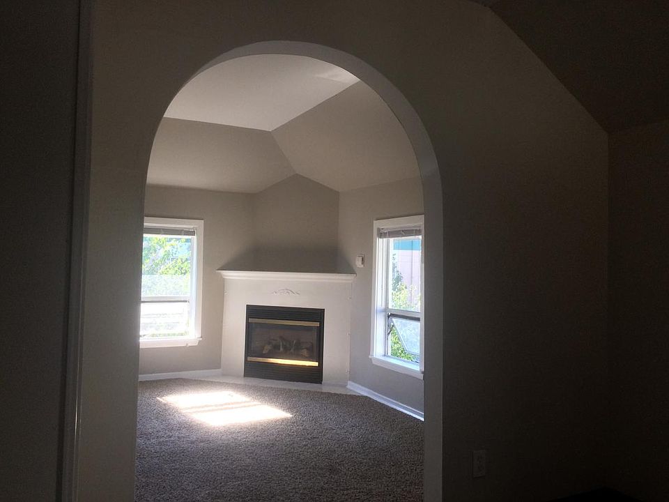 1st image of 942 NW 51st St #B