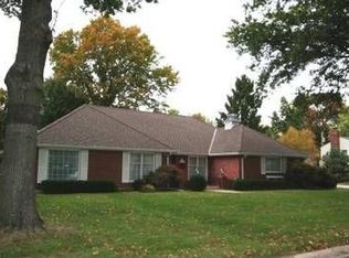 9958 Marty St, Overland Park, KS 66212