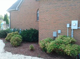202 Reynolds Ct, Oakland, KY 42159