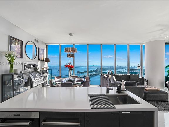 5th image of 888 Biscayne Blvd APT 4608