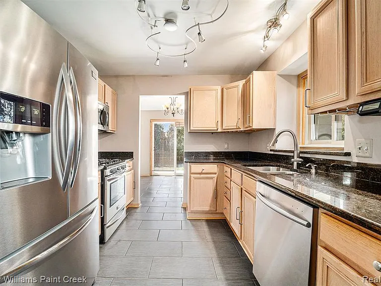 34335 Heartsworth Ln — Photo 24