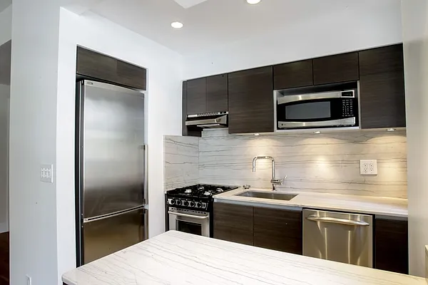 Rented by Stonehenge NYC LLC | media 12