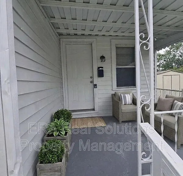 1435 Republic Ave — Photo 1