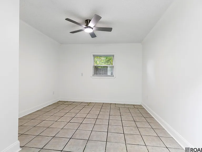 474 W Grant St — Photo 11