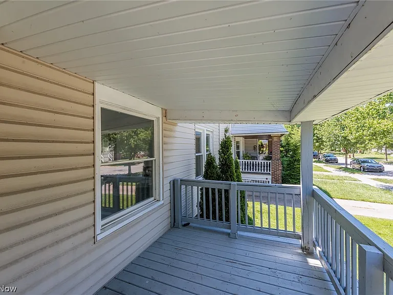 2035 Chesterland Ave #DOWN — Photo 5