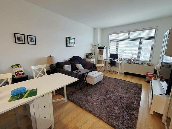 5th image of 11-02 49th Ave #5J