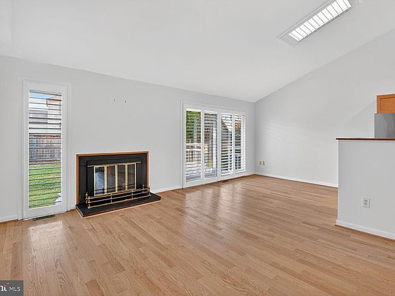 5th image of 10 Heritage Hills Ct