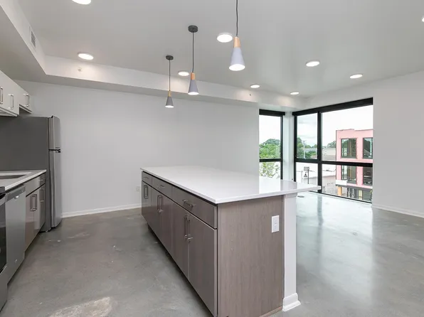 315 5th St #301, West Des Moines, IA 50265